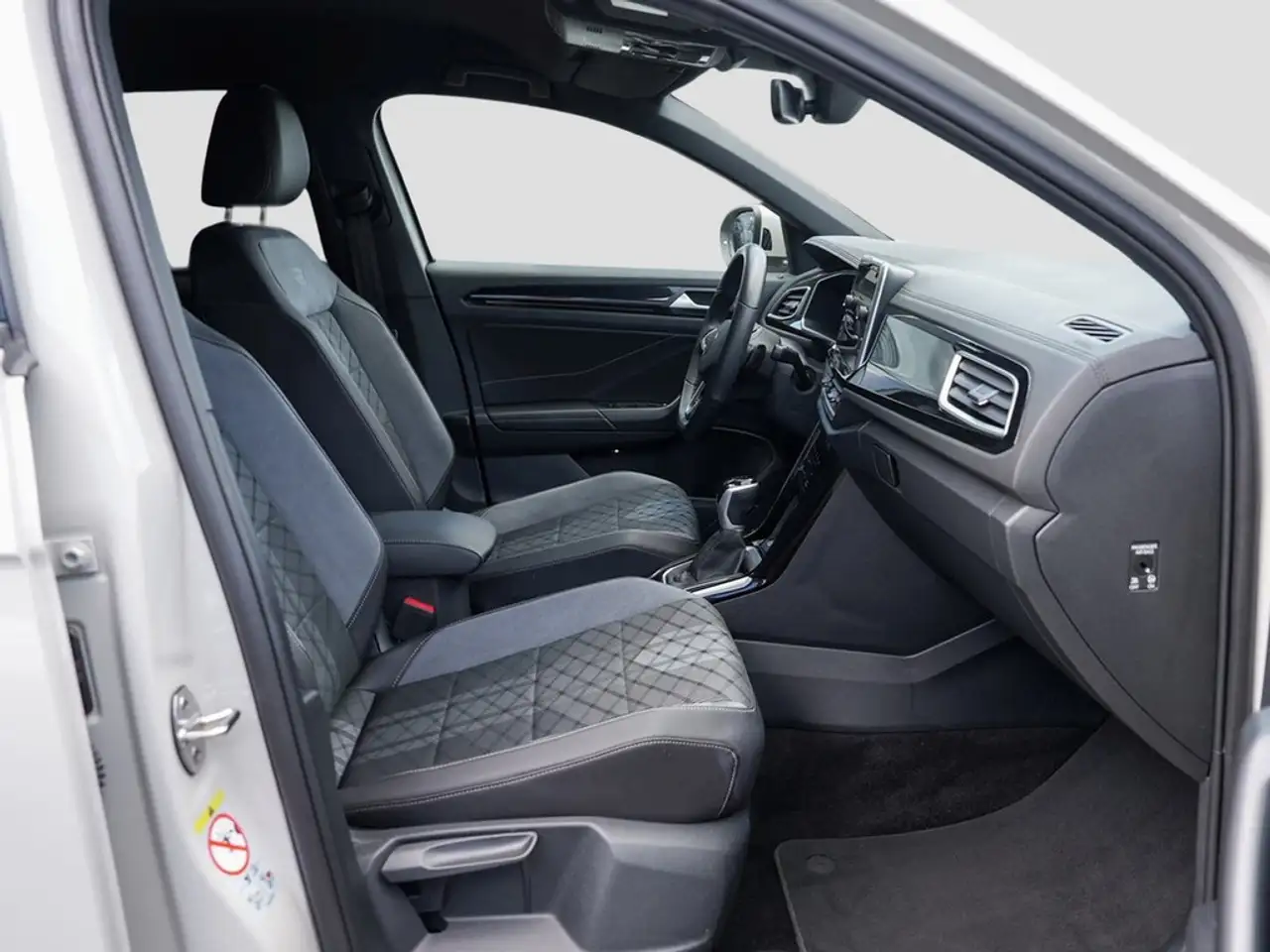 Volkswagen T-Roc 1.5 TSI DSG R-Line /MatrixLED/AHK/RFK/Navi — Galería del vehículo 9
