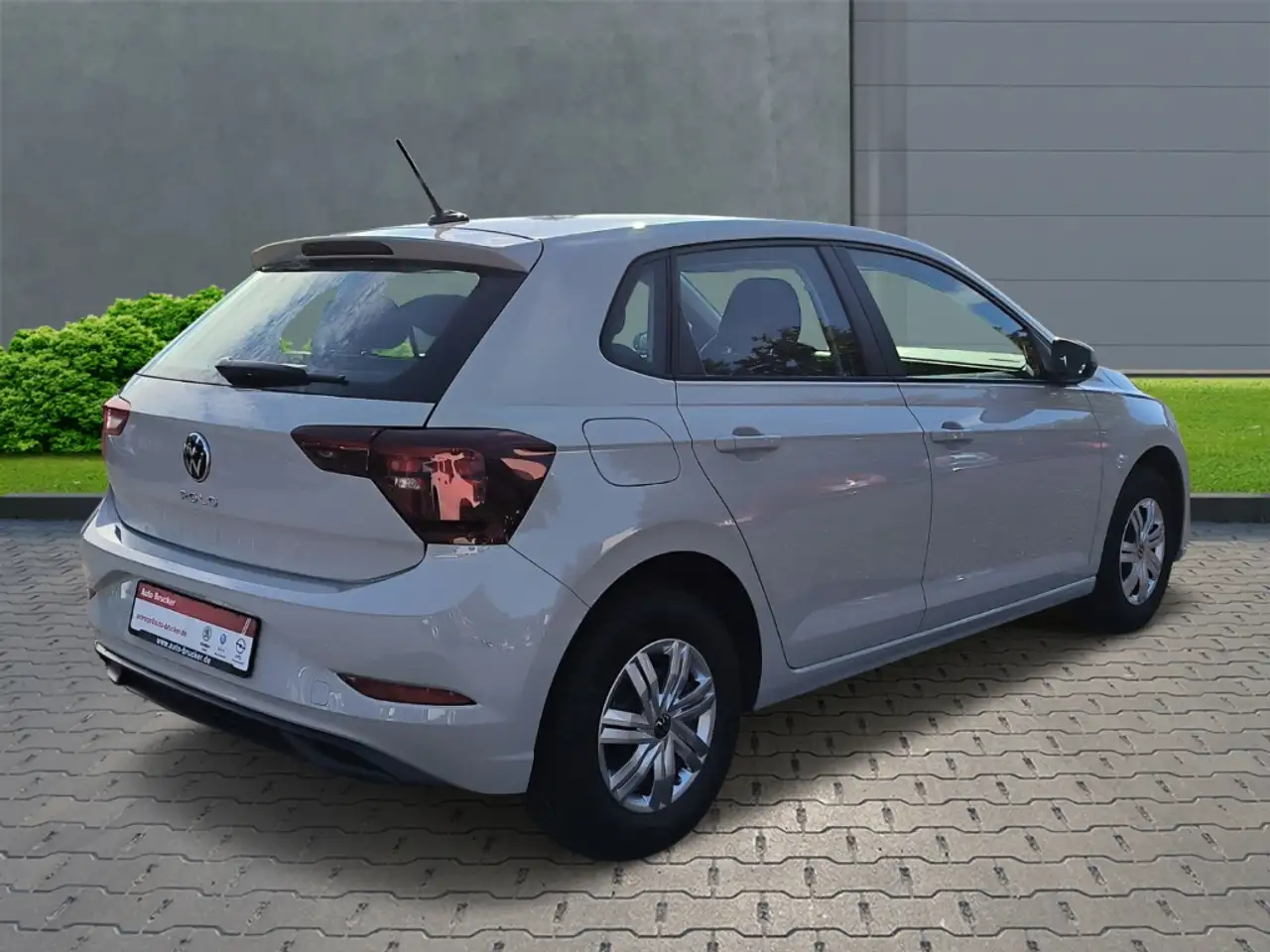 Volkswagen Polo VI 1.0+Klimaanlage+LED+FSE+el.Fensterheber — Galería del vehículo 4