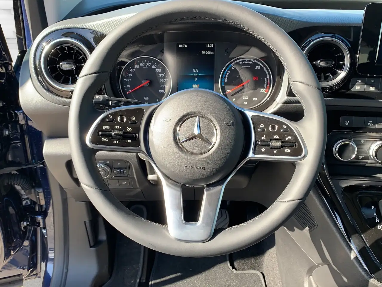 Mercedes-Benz EQT 200 Navi AHK Kamera MBUX LMR Klima ABS — معرض صور السيارة 6