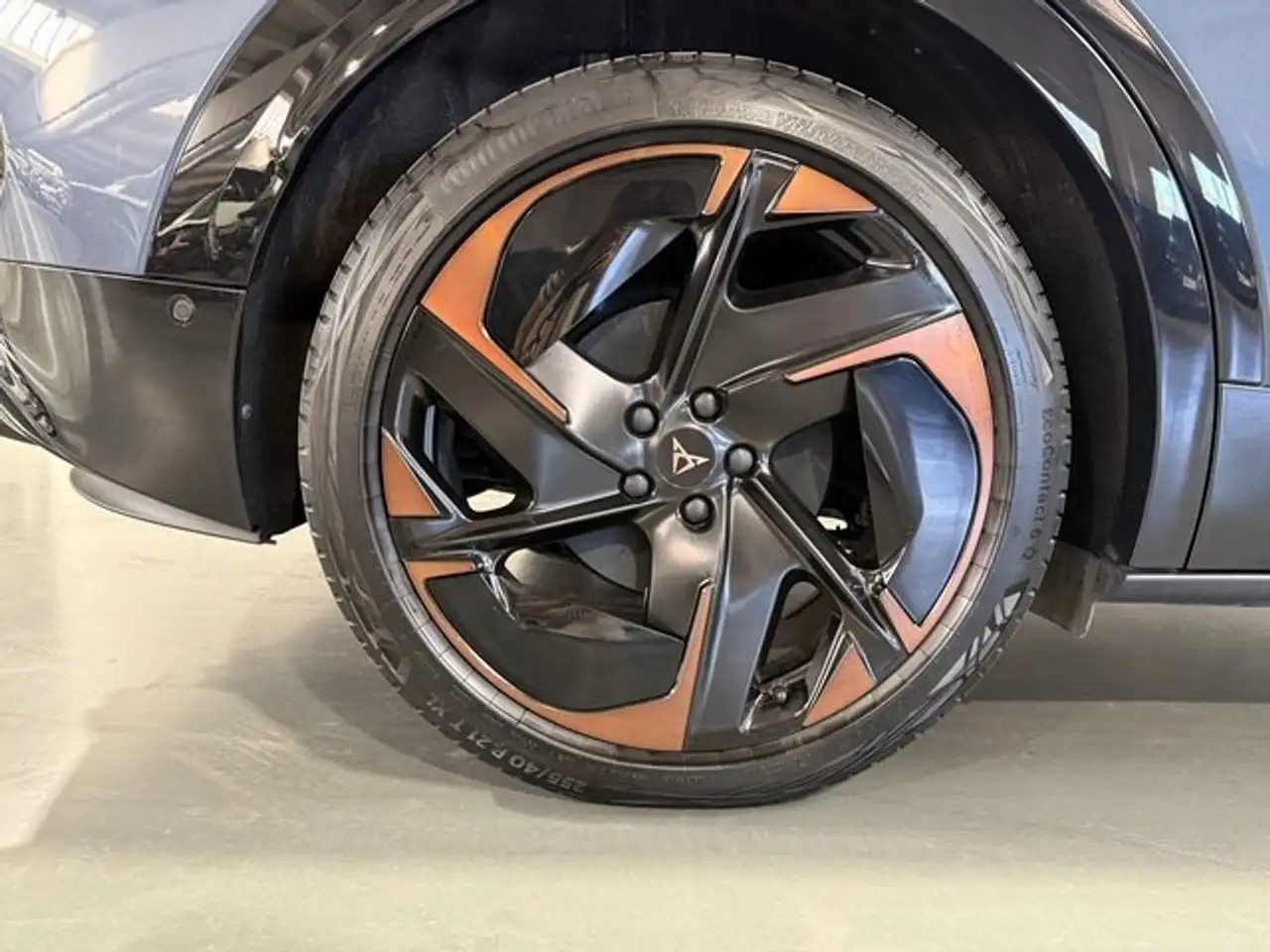 CUPRA Tavascan 77kWh 250kW VZ AWD — Galerie du véhicule 8