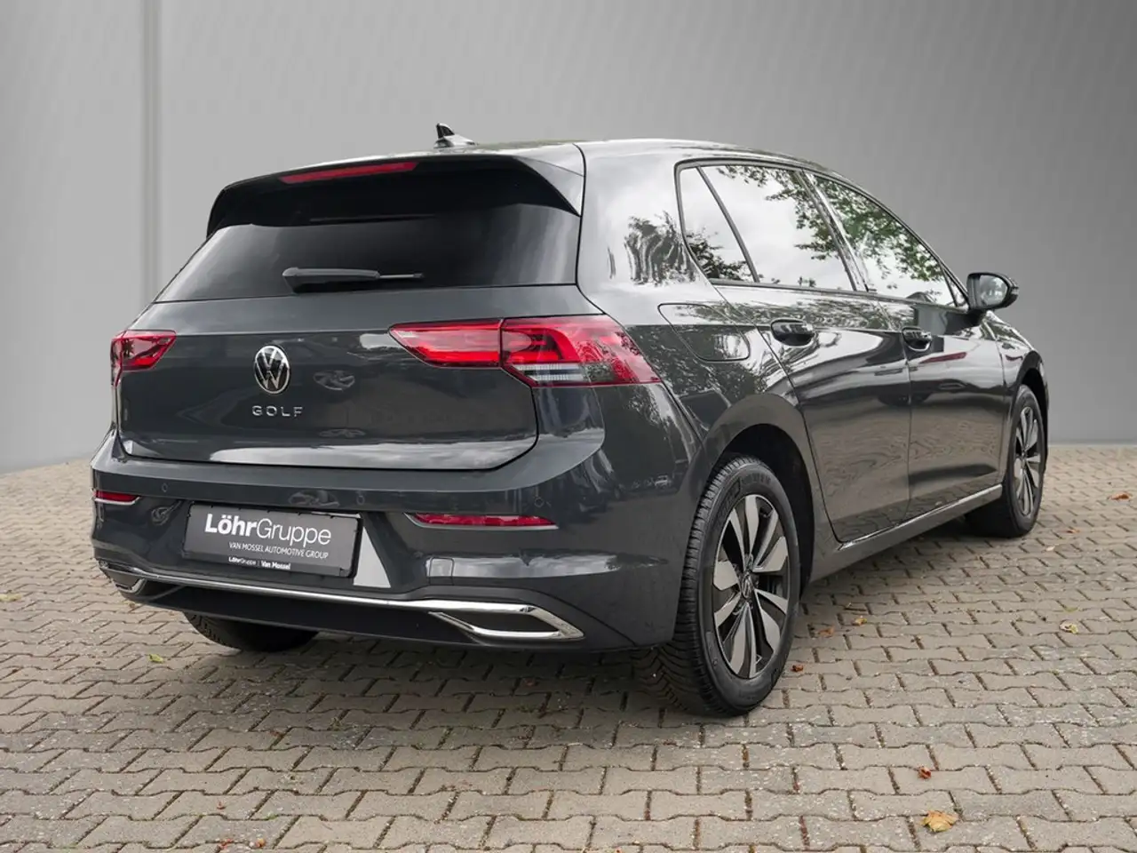 Volkswagen Golf 1.0 TSI Move *LED*App-Con*Climatronic*Sitzhzg*PDC* — معرض صور السيارة 4
