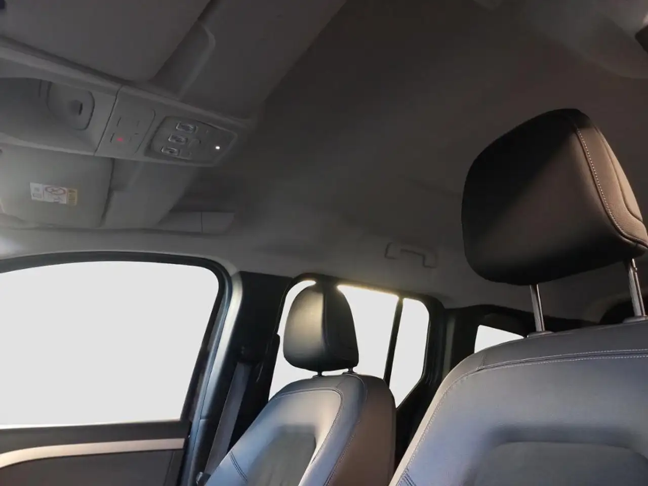 Mercedes-Benz T-Klasse T 180 PROGRESSIVE Standard AHK*Navi*LED*PDC*AUT — Galería del vehículo 16
