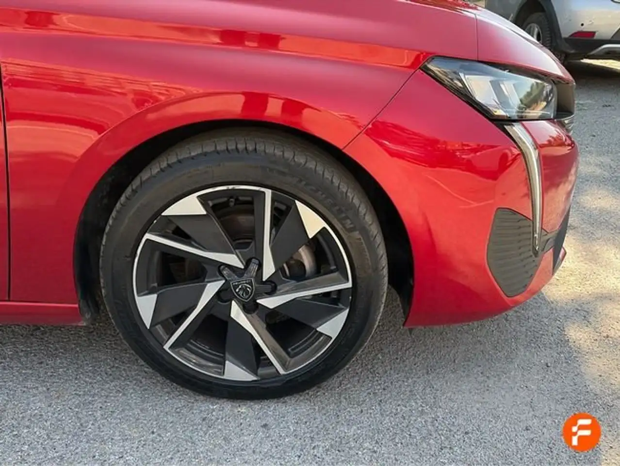 Peugeot 308 1.2 PureTech S&S Allure 130 — Vehicle gallery 10