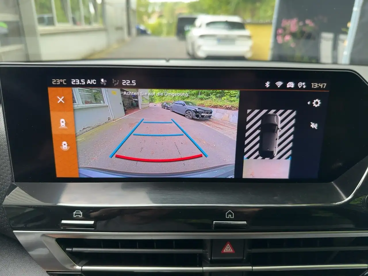 Citroen C4 1.2 130 Max HUD/FullLED/Navi/PDC/Kamera — Galerie du véhicule 22