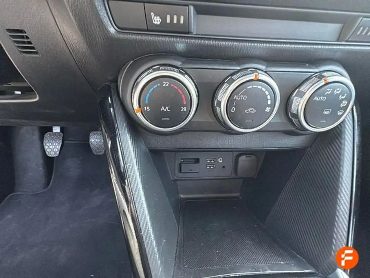 Mazda 2 e-SKYACTIV G 66kW (90CV) Center-Line — Galerie du véhicule 16
