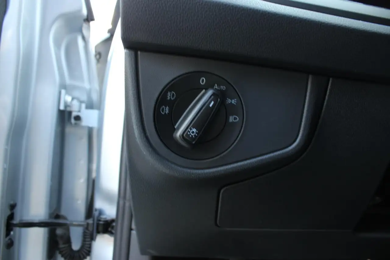 Volkswagen Taigo 1.0 TSI DSG R-Line IQ-Drive, Matrix, ACC,DAB — معرض صور السيارة 13