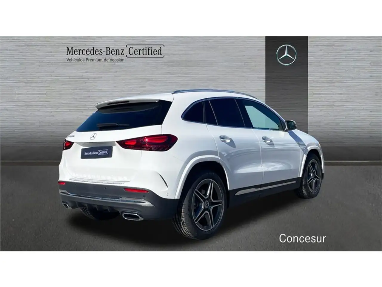 Mercedes-Benz GLA 200 D — Vehicle gallery 4