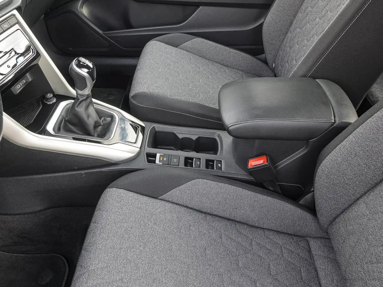 Volkswagen T-Roc Cabriolet 1.0 TSI Move LED LHZ ACC AMBIENTE — Galerie du véhicule 13