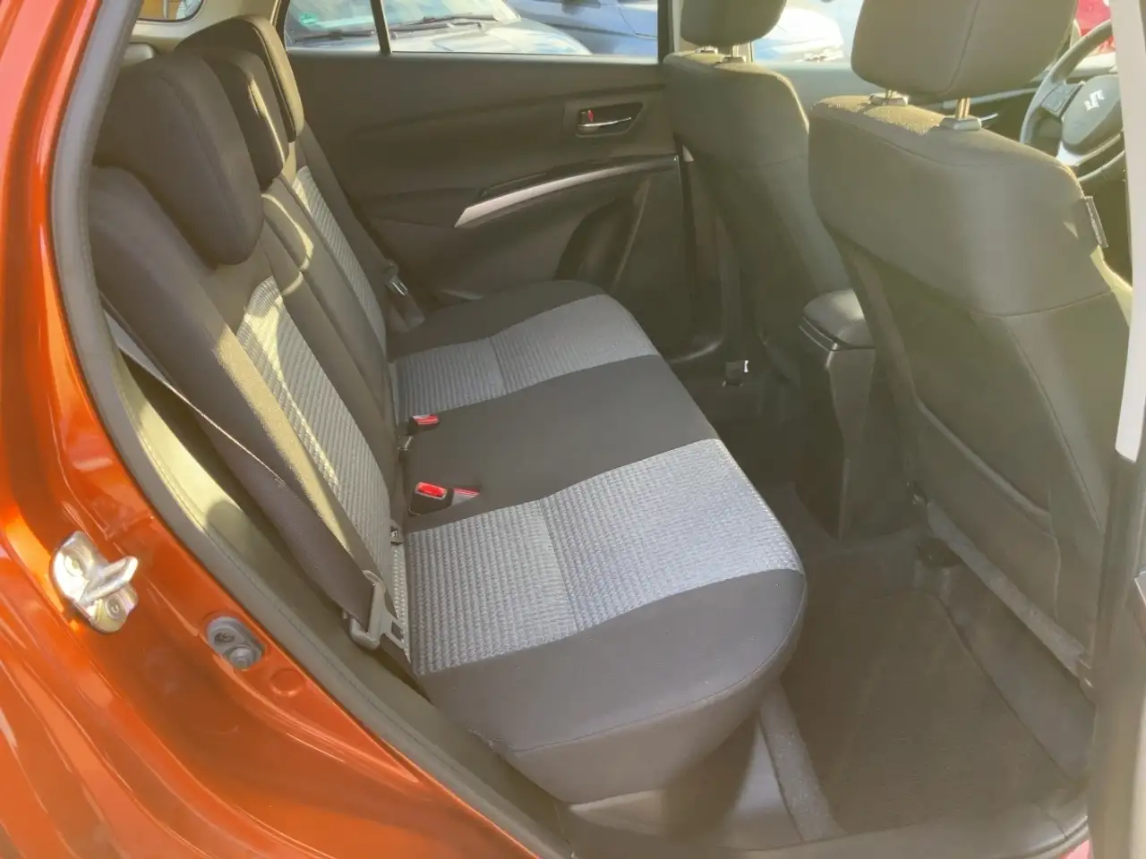 Suzuki Sonstige S-CROSS 1.5 COMFORT AGS — معرض صور السيارة 8