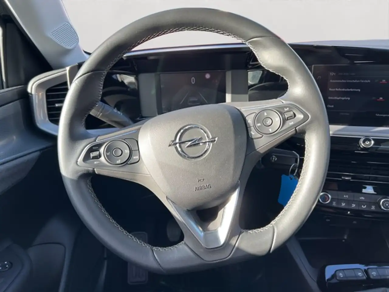Opel Mokka ENJOY. 1.2 Direct Injection Turbo 74 kW (100 PS... — معرض صور السيارة 13