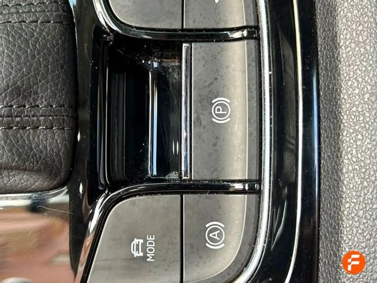 Skoda Karoq 1.5 TSI Selection ACT DSG 110KW — معرض صور السيارة 22