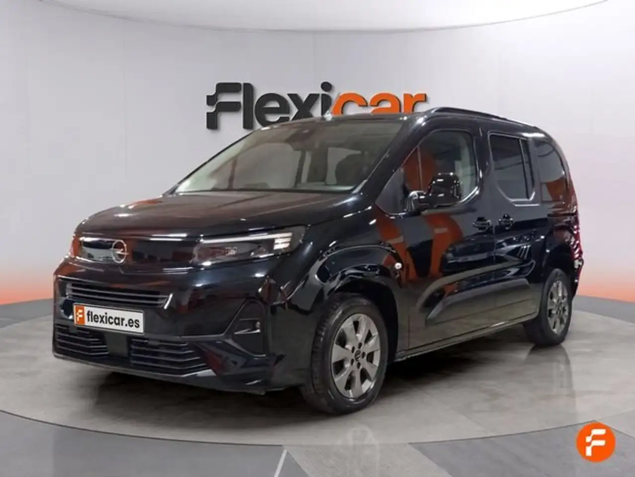 Opel Combo 100 Cv 1.5 Td S/S MT6 €6.4 — معرض صور السيارة 3