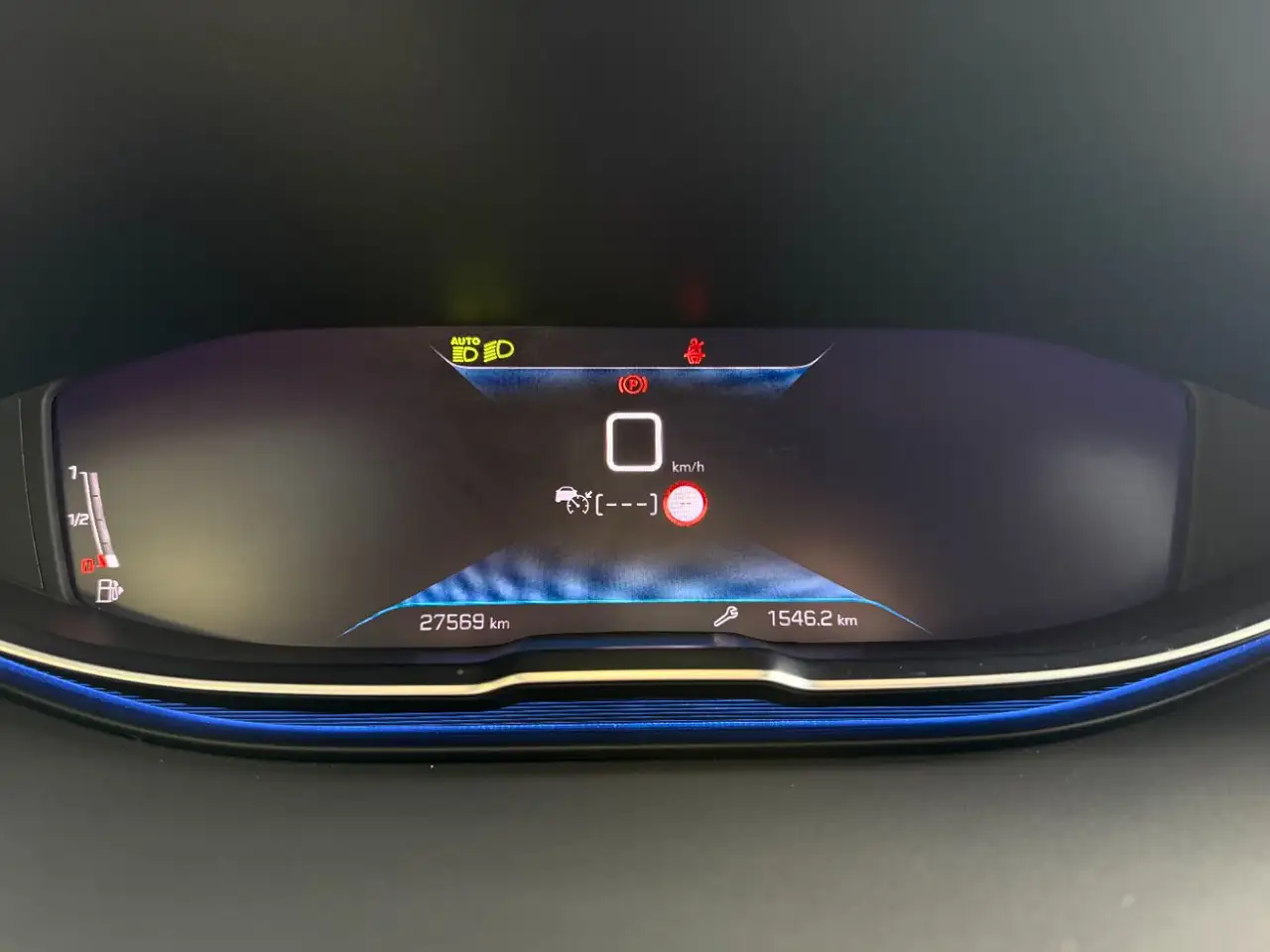 Peugeot 3008 1.2 PureTech 130 Allure Pack Klima*CarPlay* — Vehicle gallery 19