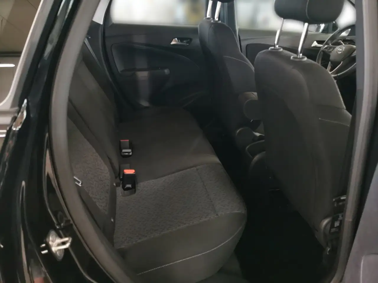 Opel Crossland 1.2 Turbo Elegance Kamera+LED+Navi+LM — Galería del vehículo 11