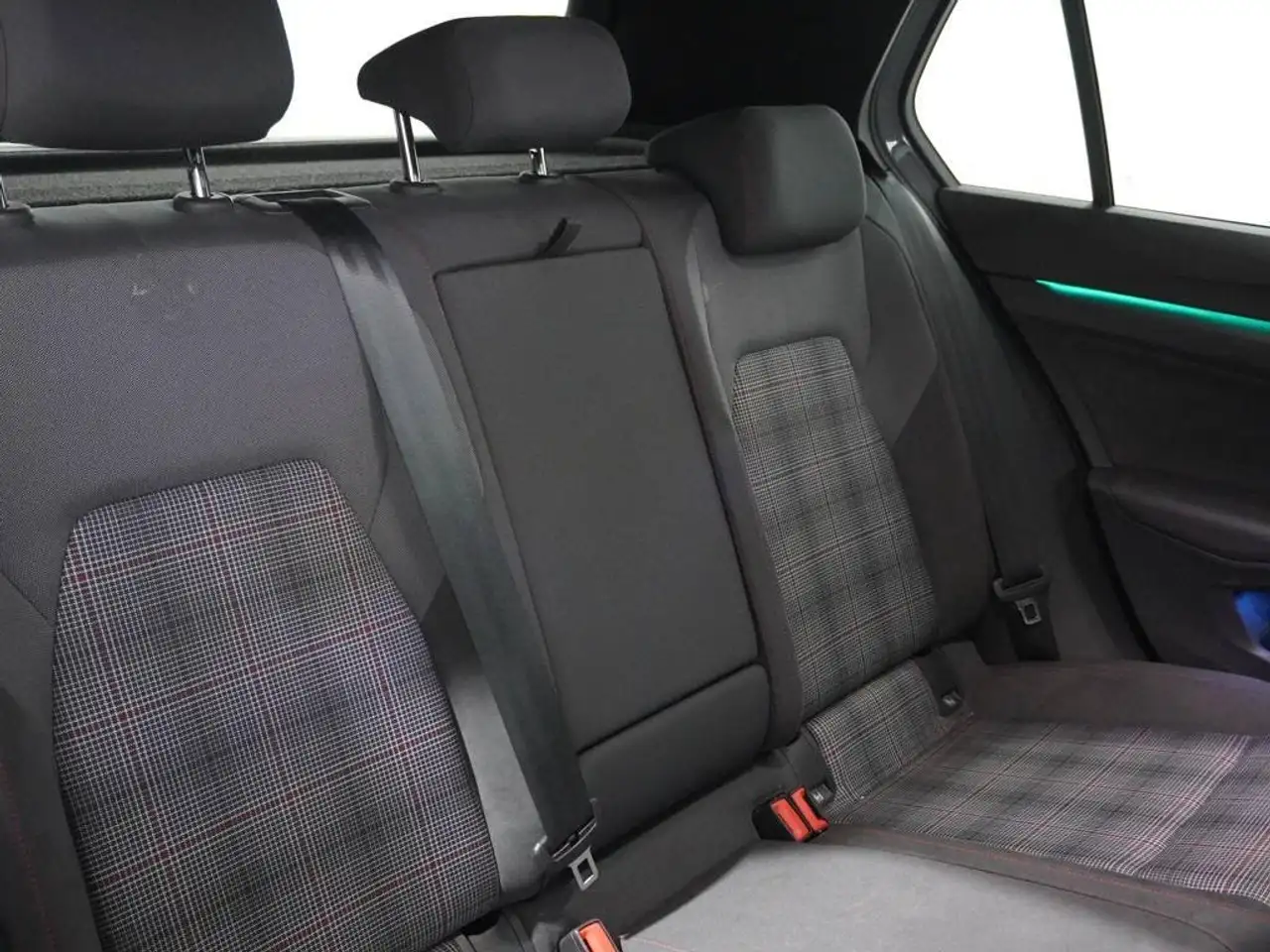 Volkswagen Golf GTI 2.0 TSI DSG 180kW — معرض صور السيارة 9