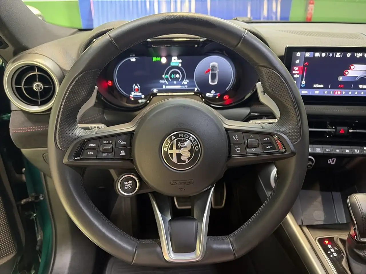 Alfa Romeo Tonale 1.5 MHEV Veloce FWD 160 — Vehicle gallery 14