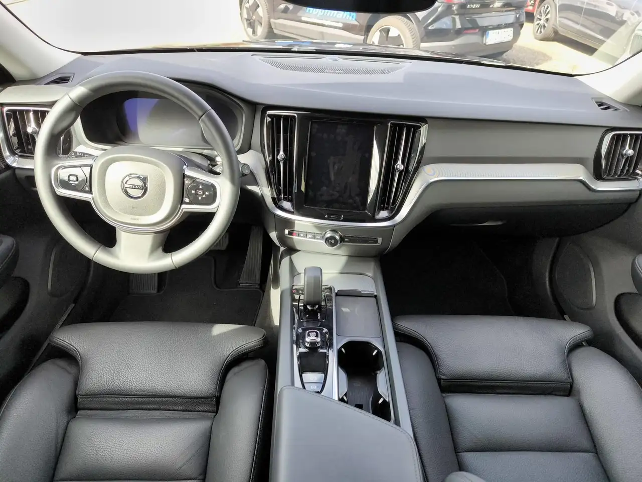 Volvo V60 B4 Benzin Plus Dark ACC / BLIS / 360° — معرض صور السيارة 12
