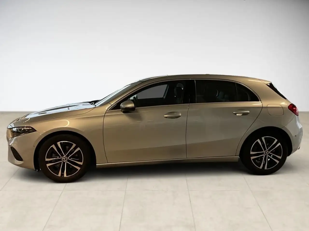 Mercedes-Benz A 180 Progressive Line Advanced AUT Kam. KlimaA — Galerie du véhicule 3