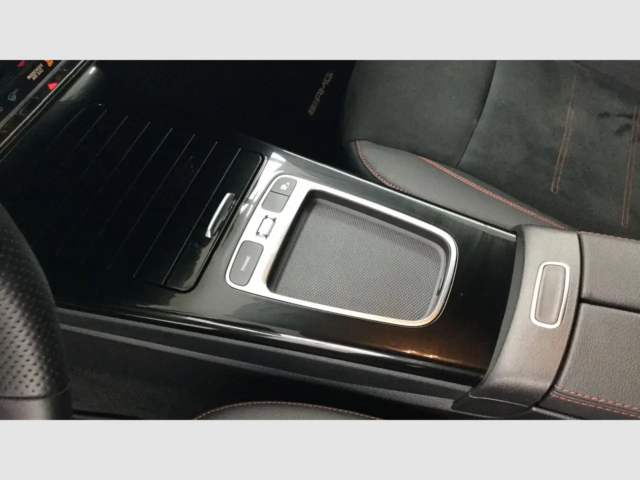 Mercedes-Benz A 200 d Sedán — معرض صور السيارة 5