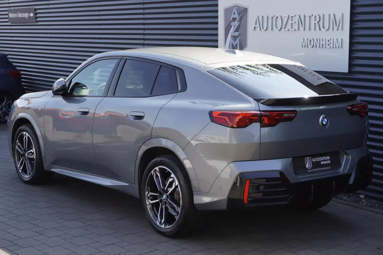 BMW X2 sDrive20i M-SPORTPAKET|SHADOW|360°|LED|HEADUP — معرض صور السيارة 8