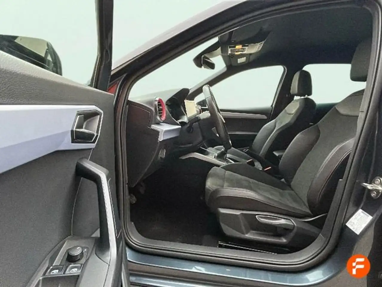 SEAT Arona 1.0 TSI 81kW (110CV) FR XL RX — Vehicle gallery 15