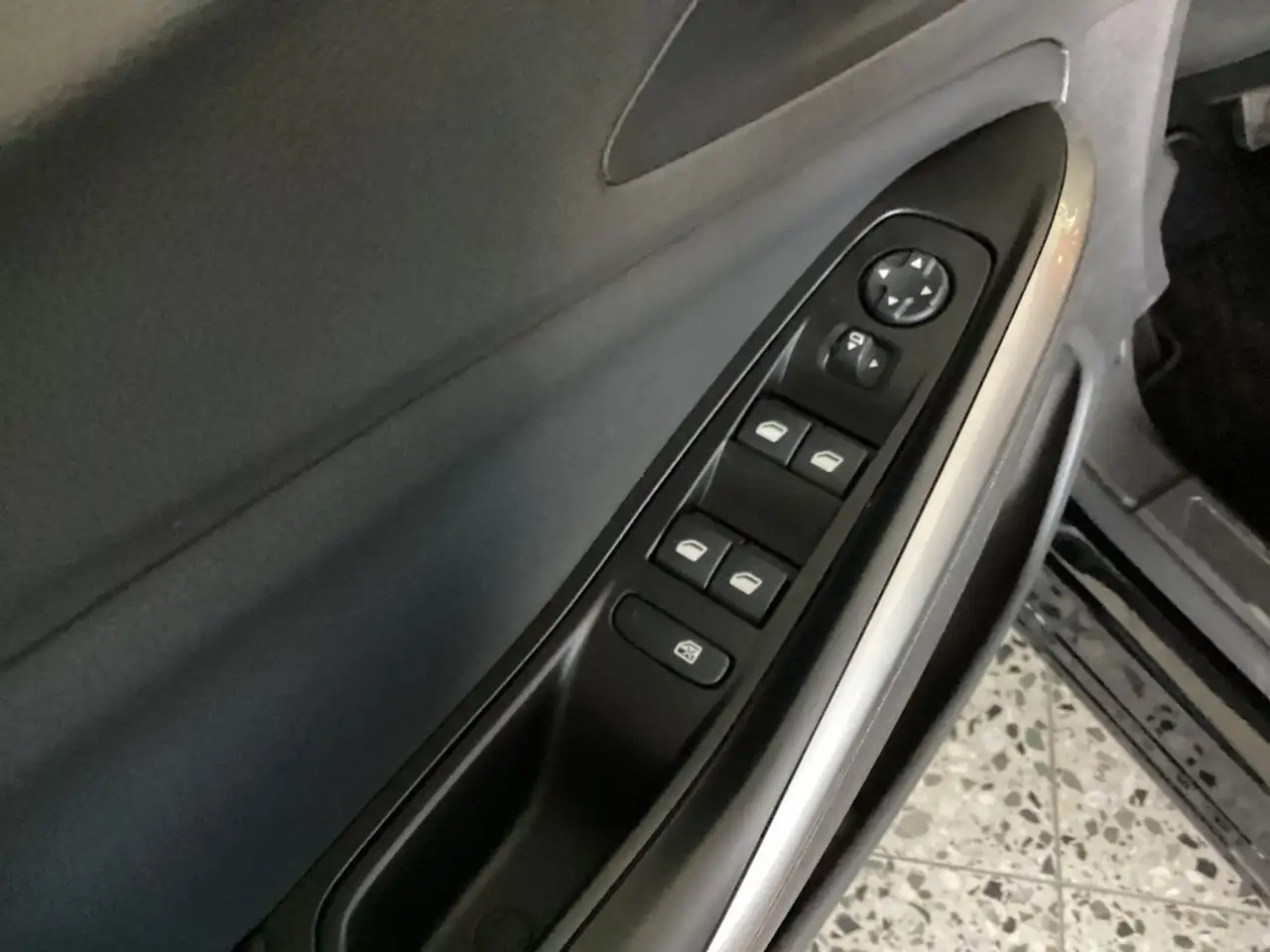 Opel Grandland 1.2 Turbo GS Line AHK+LED+SHZ+2xKlima — Galerie du véhicule 18