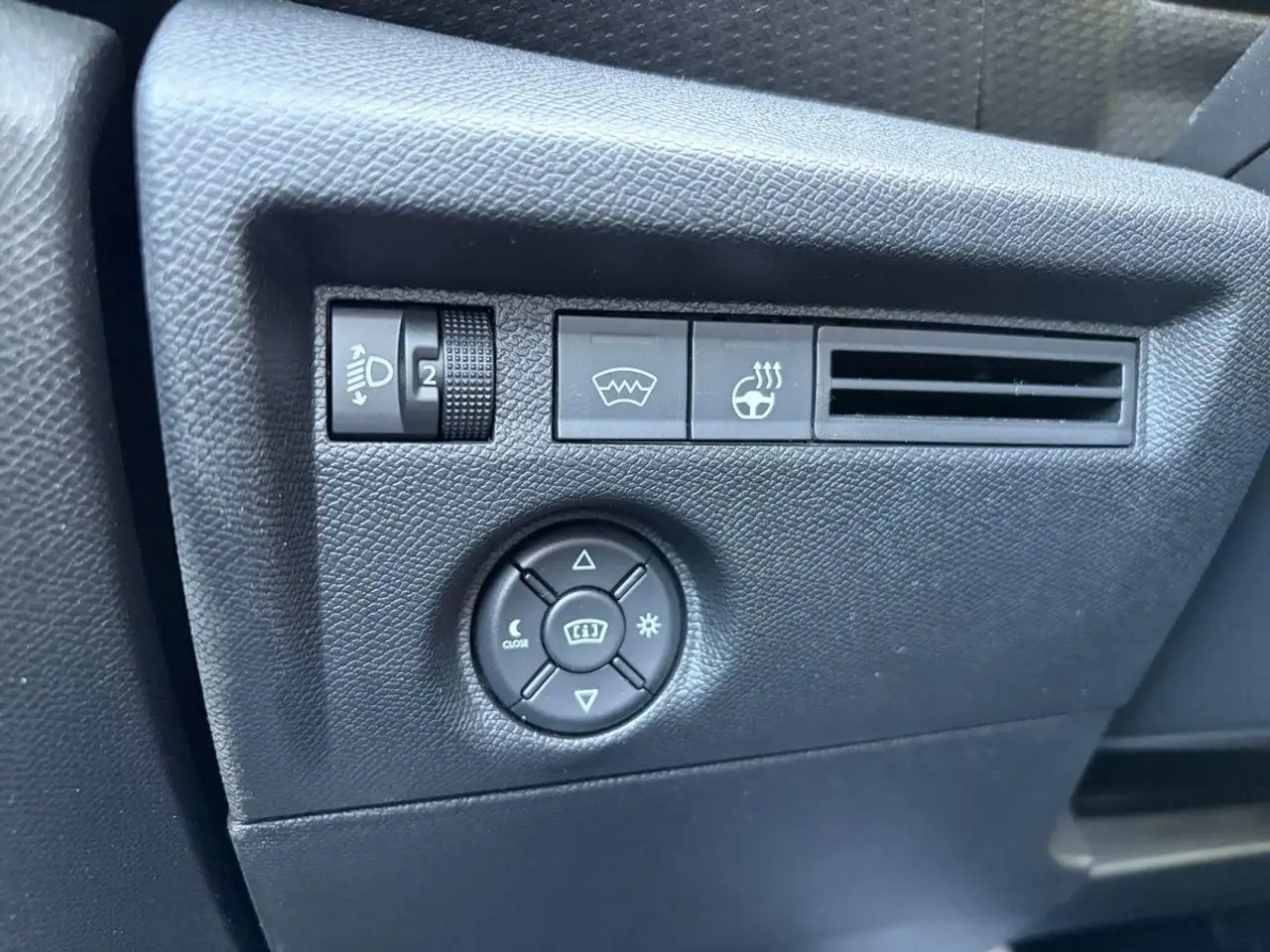 Citroen C4 Max *SCHIEBEDACH*HIFI*LEDER*NAVI*SITZHEIZUNG*HEAD- — معرض صور السيارة 13