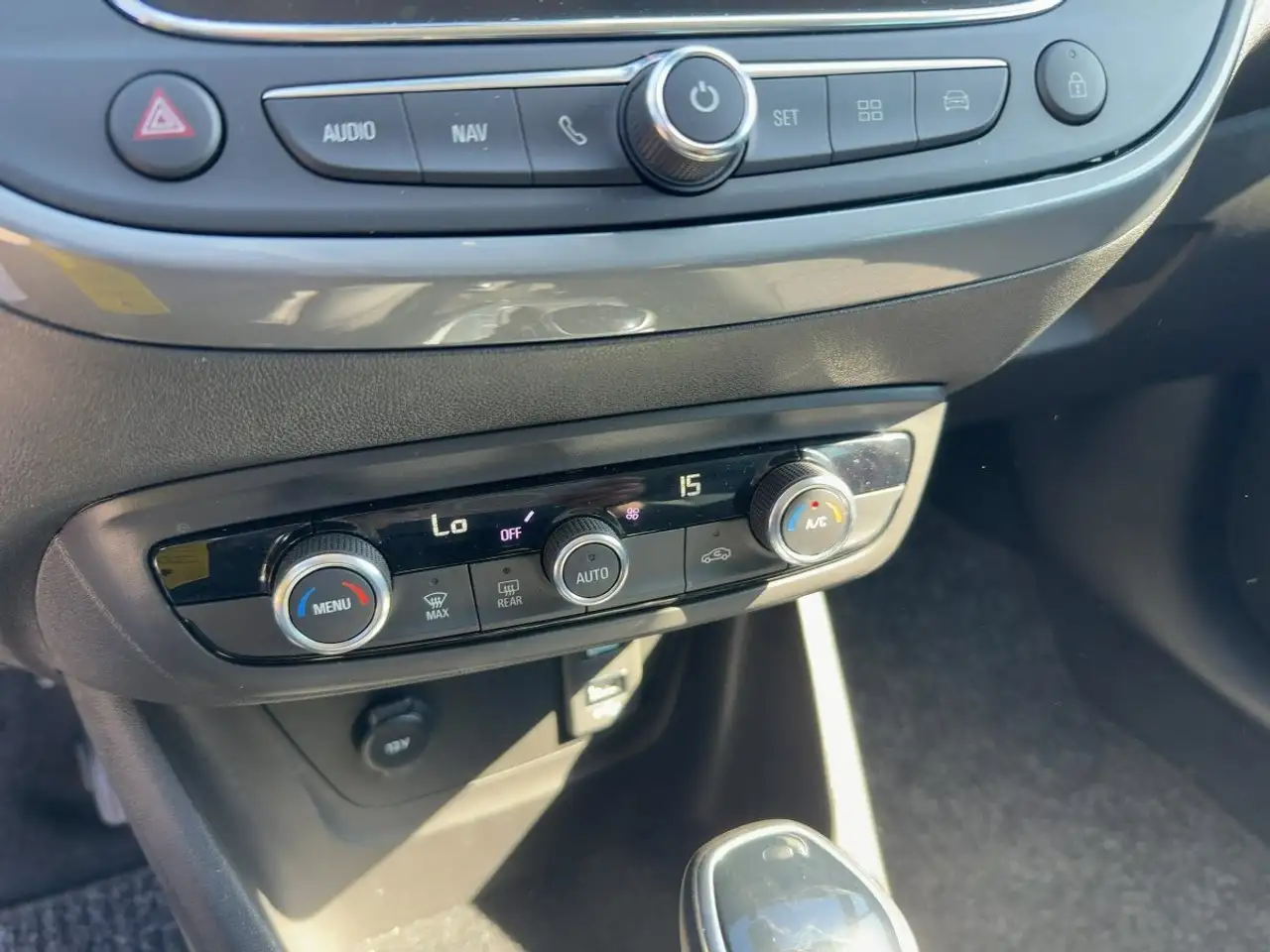 Opel Crossland 1.2 Turbo Enjoy *HU/AU neu* — معرض صور السيارة 18