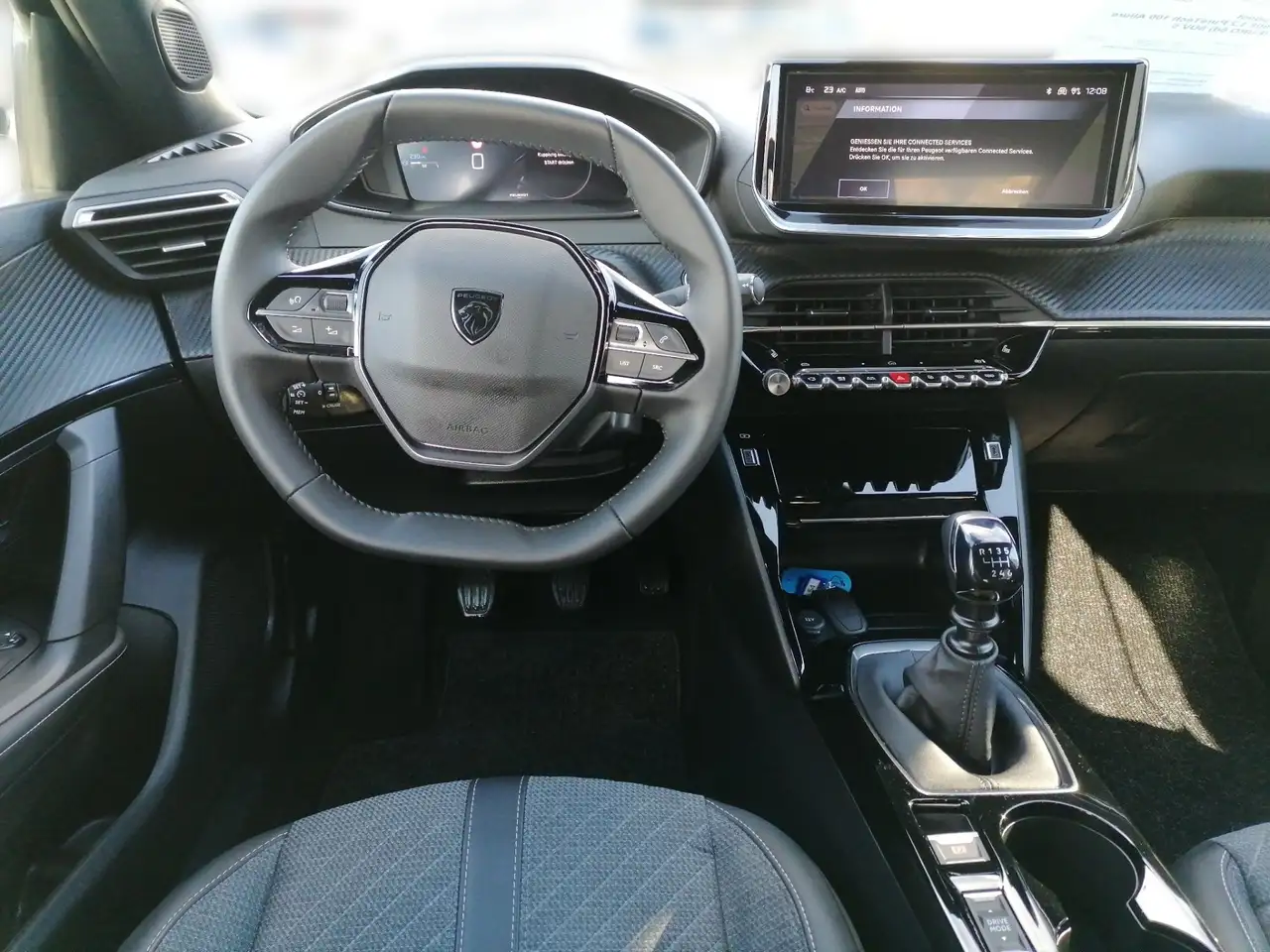 Peugeot 2008 1.2 PureTech 100 Allure LED PDC KlimaA — Vehicle gallery 8