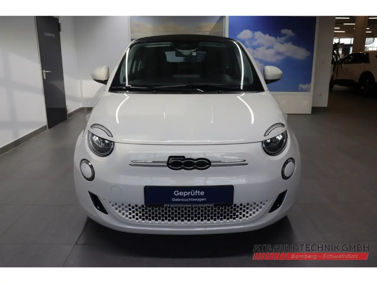 Fiat 500e 42kWh 95,7% SOH Apple CarPlay Klimaautom DAB — Galerie du véhicule 5