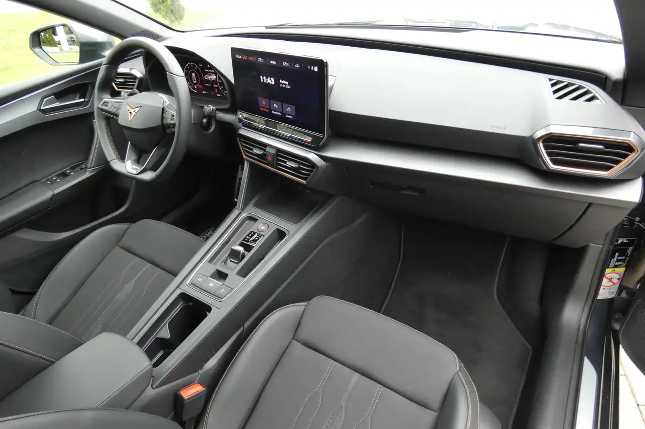 CUPRA Leon ST 2.0 'VZ' #DAB #SITZHZG #KAM #FULINK #NAVI — Galería del vehículo 19