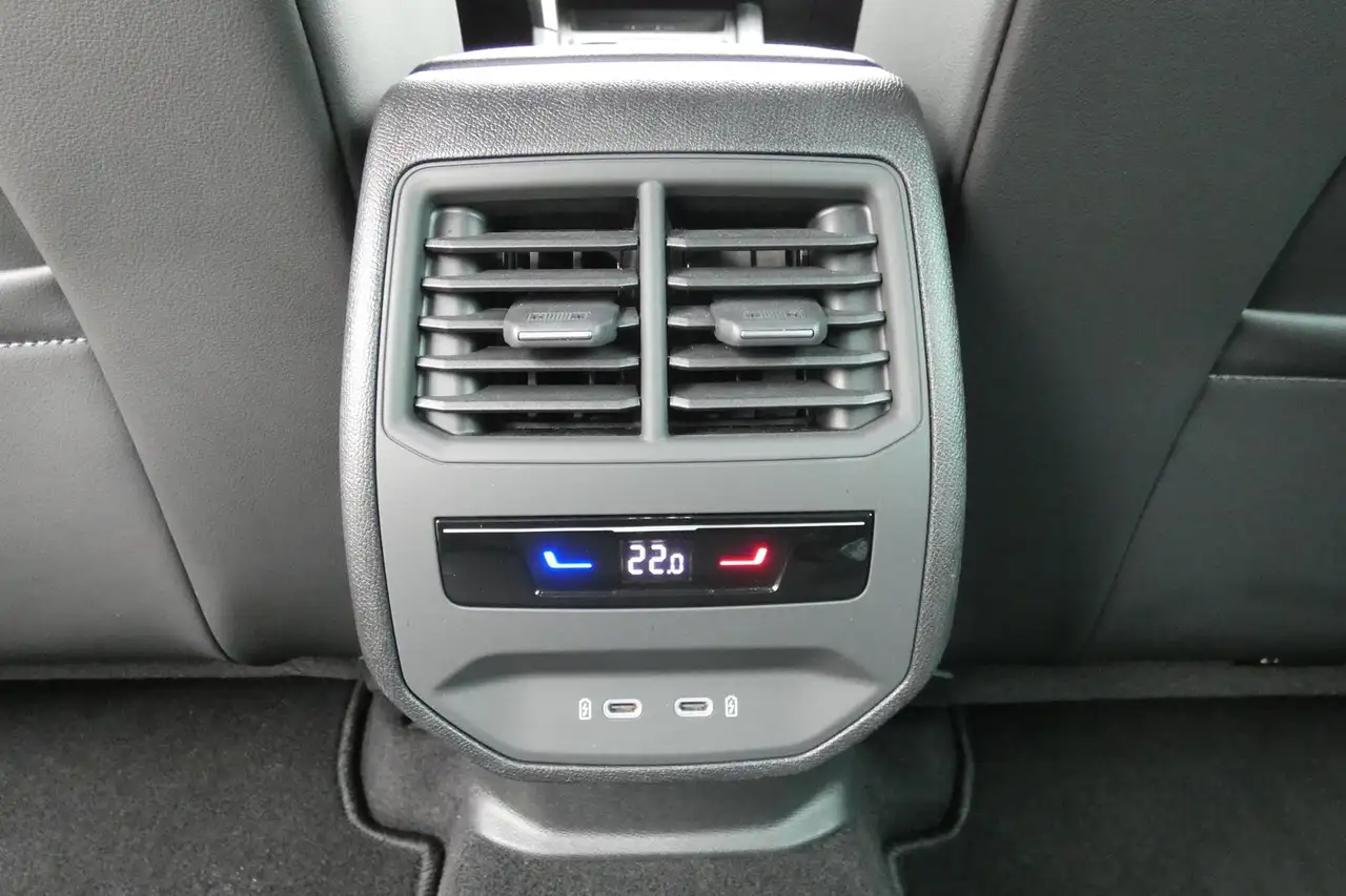 CUPRA Leon ST 2.0 'VZ' #DAB #SITZHZG #KAM #FULINK #NAVI — Galería del vehículo 23
