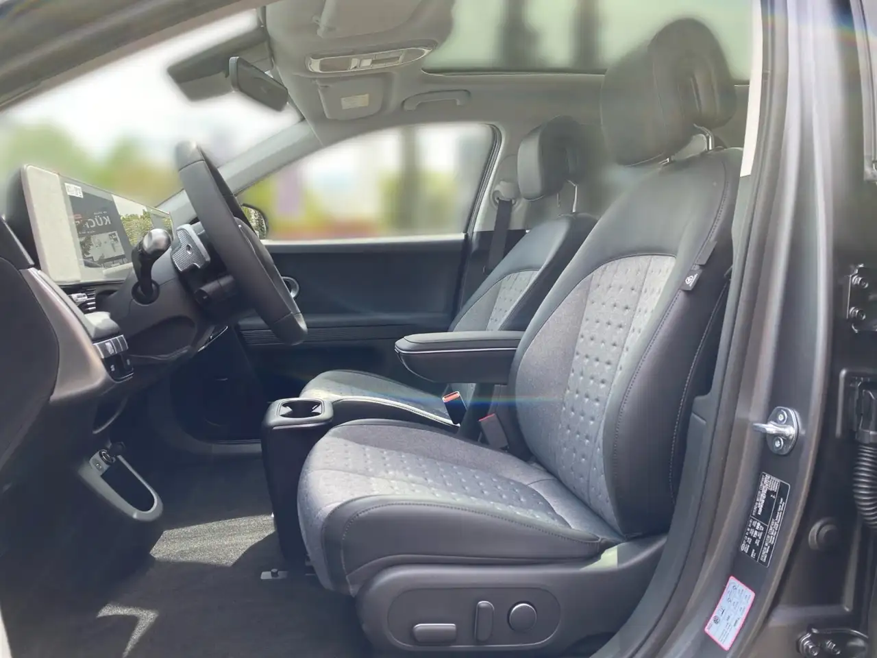 Hyundai IONIQ 5 IONIQ 5, 77,4 kWh Heck Techniq+Bose+Panorama+20" — Galería del vehículo 7