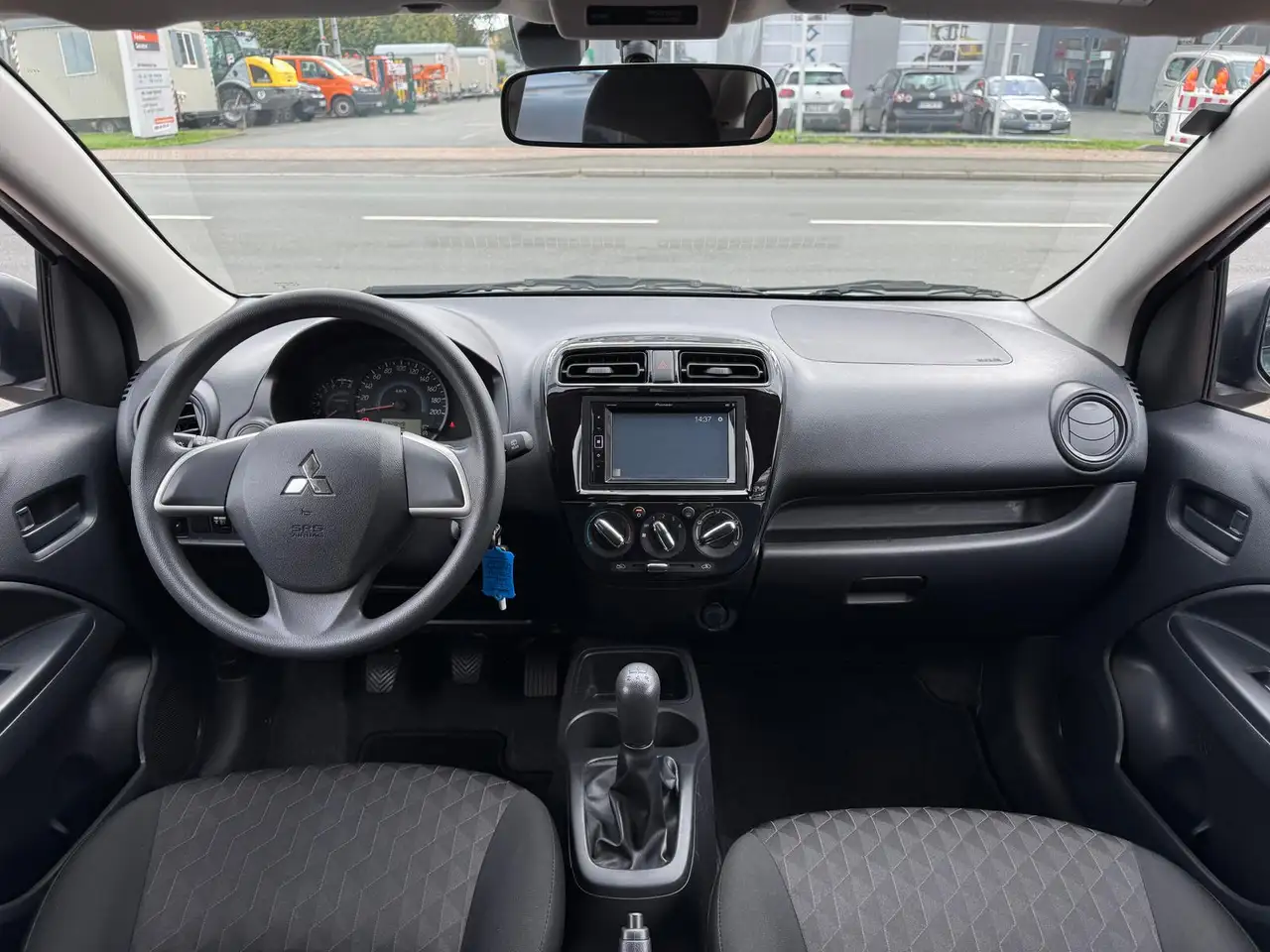 Mitsubishi Space Star 1.2 Select *DAB *BT *Klima — Vehicle gallery 11