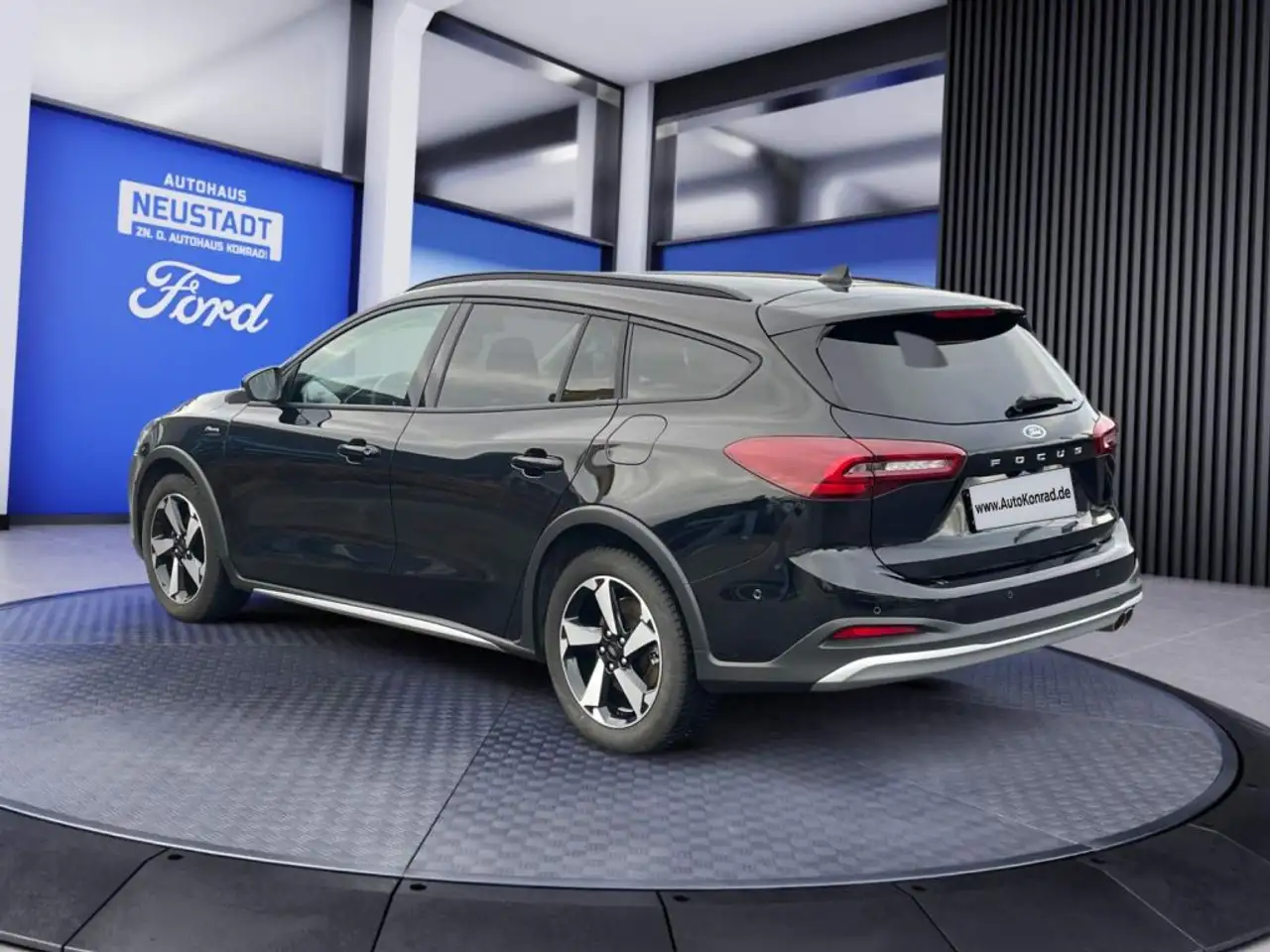 Ford Focus Turnier 1.0 MHEV ACTIVE X *ACC*B&O*Navi* — معرض صور السيارة 4