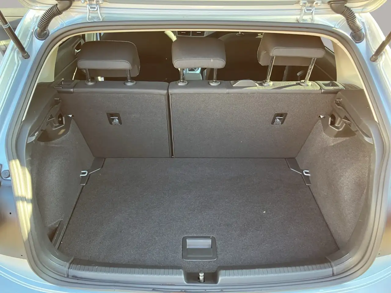 Volkswagen Polo MOVE 1.0 TSI DSG Navi LED VirtualCockpit — Vehicle gallery 19