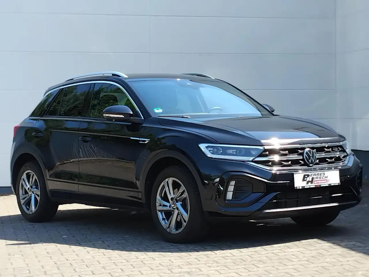 Volkswagen T-Roc R-Line — معرض صور السيارة 20