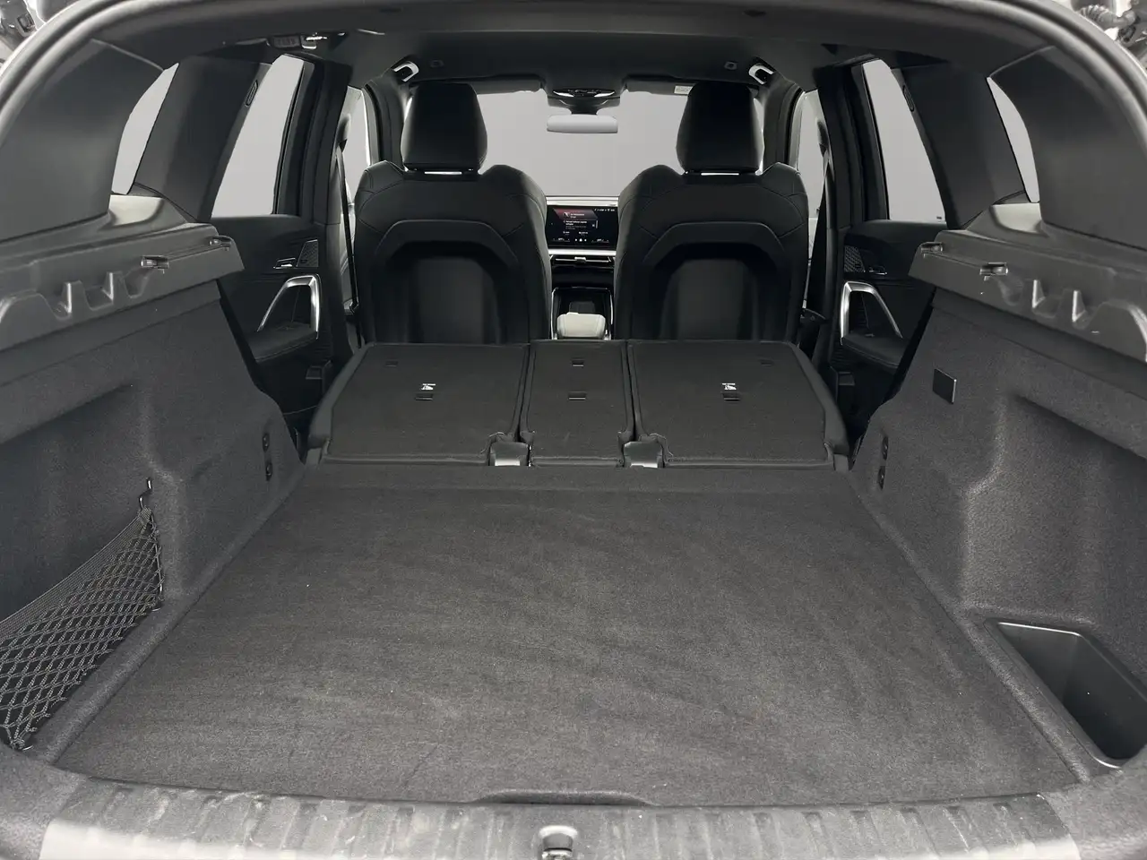 BMW iX1 xDrive30 °17tkm° M SPORTPAKET Head-Up AHK 360°Kame — Vehicle gallery 14