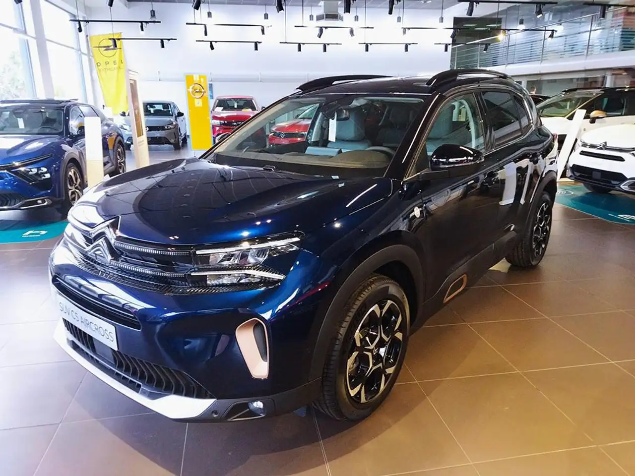 Citroen C5 Aircross PureTech S&S C-Series EAT8 130 — Galerie du véhicule 3