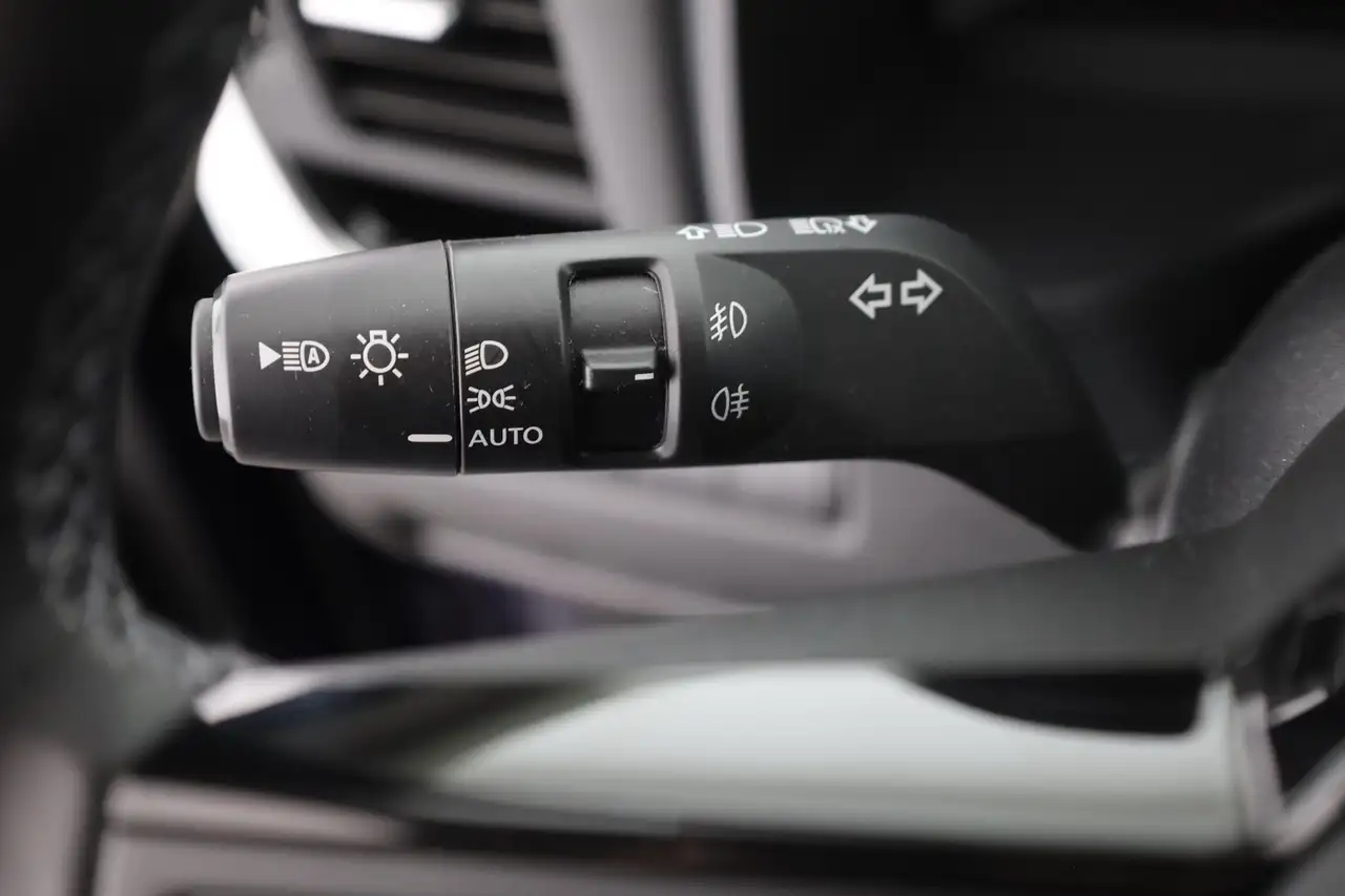 Nissan Qashqai N-Connecta 1.3 Dig-T LED ACC Navi Pano — Galerie du véhicule 20