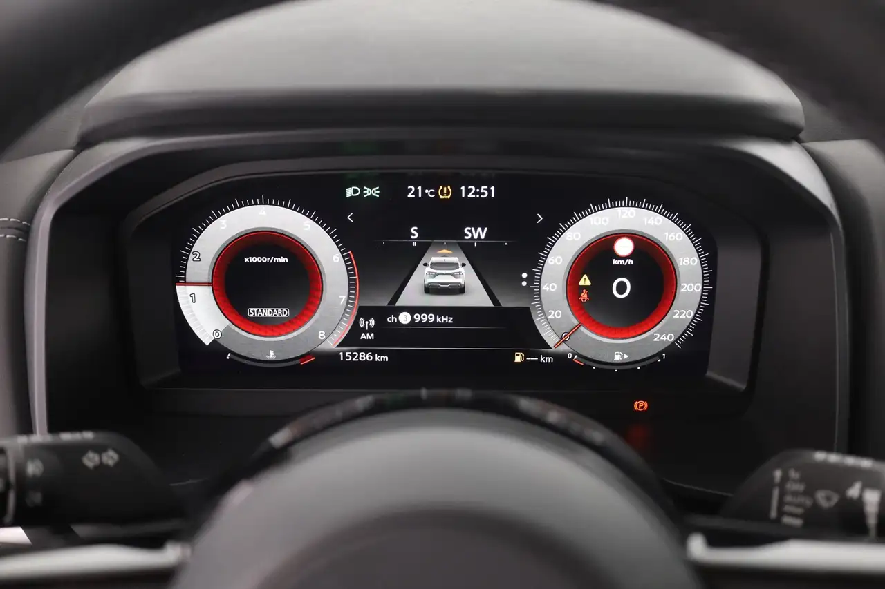Nissan Qashqai N-Connecta 1.3 Dig-T LED ACC Navi Pano — Galerie du véhicule 19