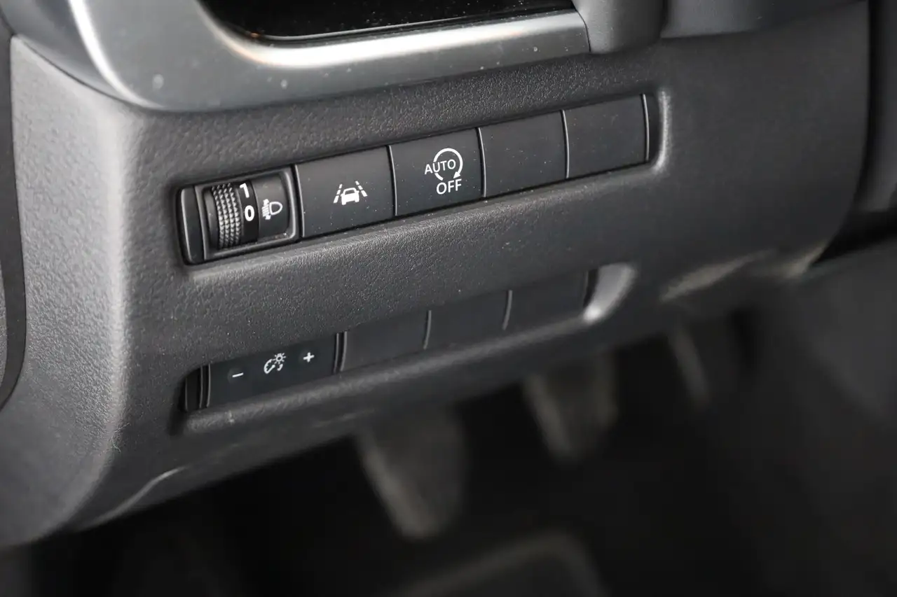 Nissan Qashqai N-Connecta 1.3 Dig-T LED ACC Navi Pano — Galerie du véhicule 22