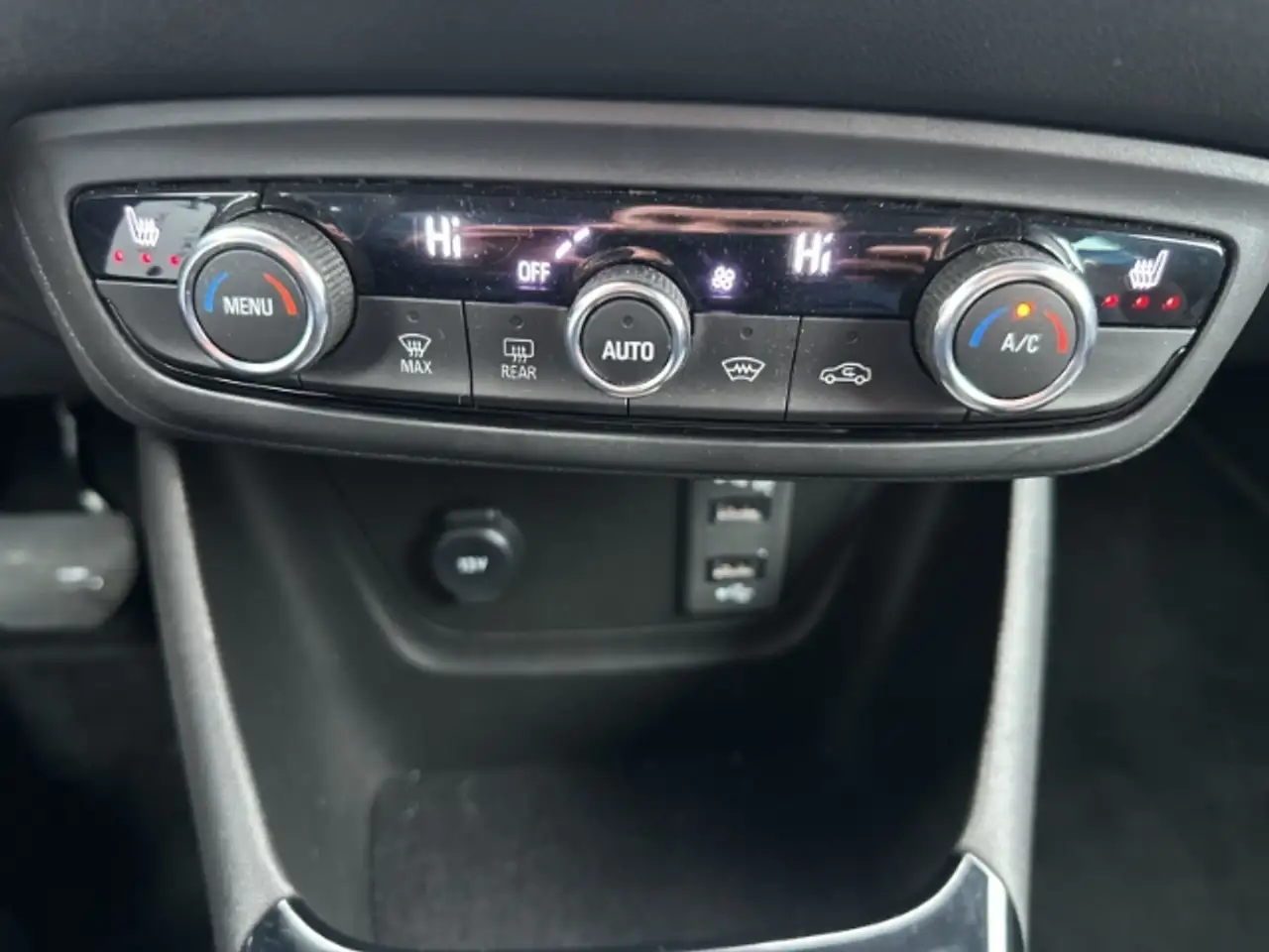 Opel Crossland Elegance LED - Navi - Apple Carplay - SHZ - PDC — Vehicle gallery 25