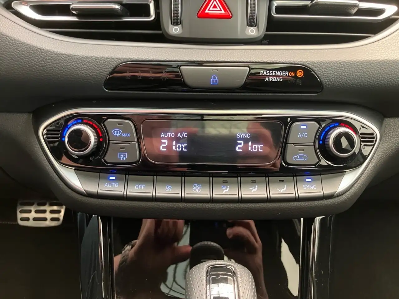 Hyundai i30 1.5 T-GDI 7-DCT N-Line 2xKlima ACC AUT Kam. — معرض صور السيارة 17