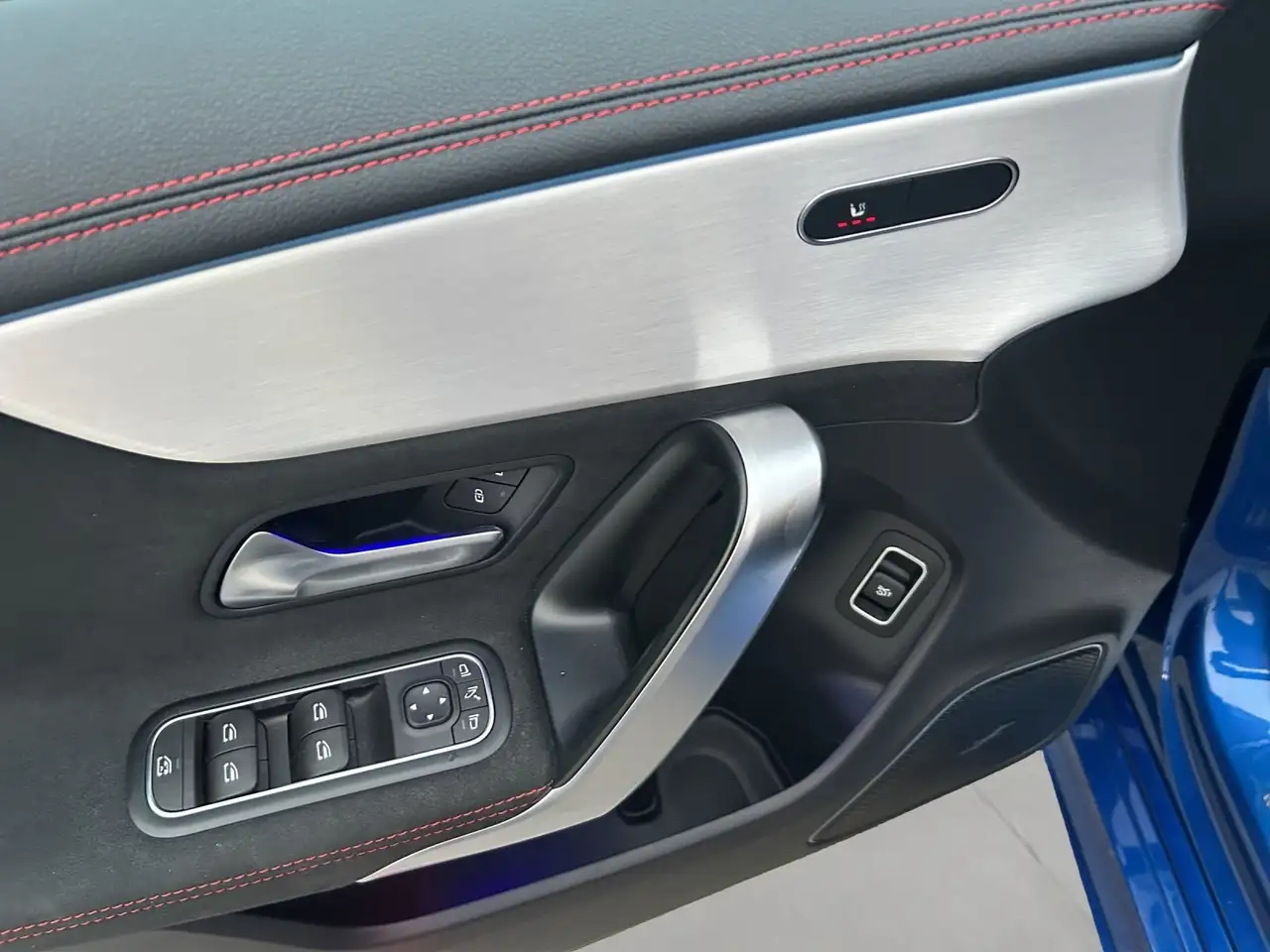 Mercedes-Benz CLA 200 CLA200 AMG Prem MLED Burme DAB KeyGo Pano Kamera — معرض صور السيارة 12