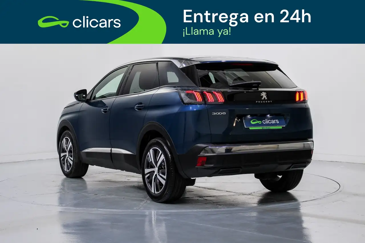 Peugeot 3008 Hybrid 136 Allure eDCS6 — Galería del vehículo 9