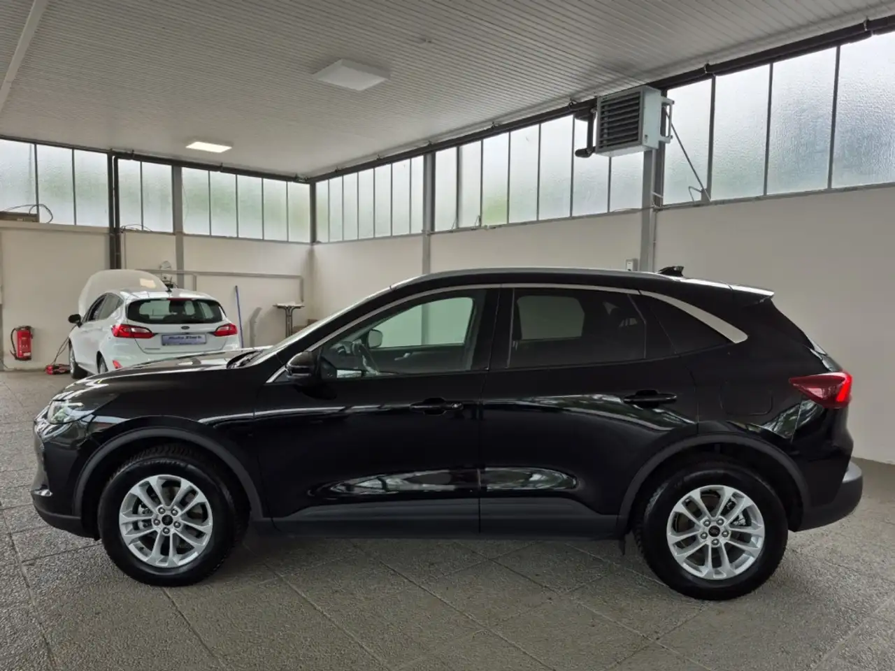 Ford Kuga Titanium 1.5 EcoBoost EU6e Aut. NAVI LED RFK — Galería del vehículo 7