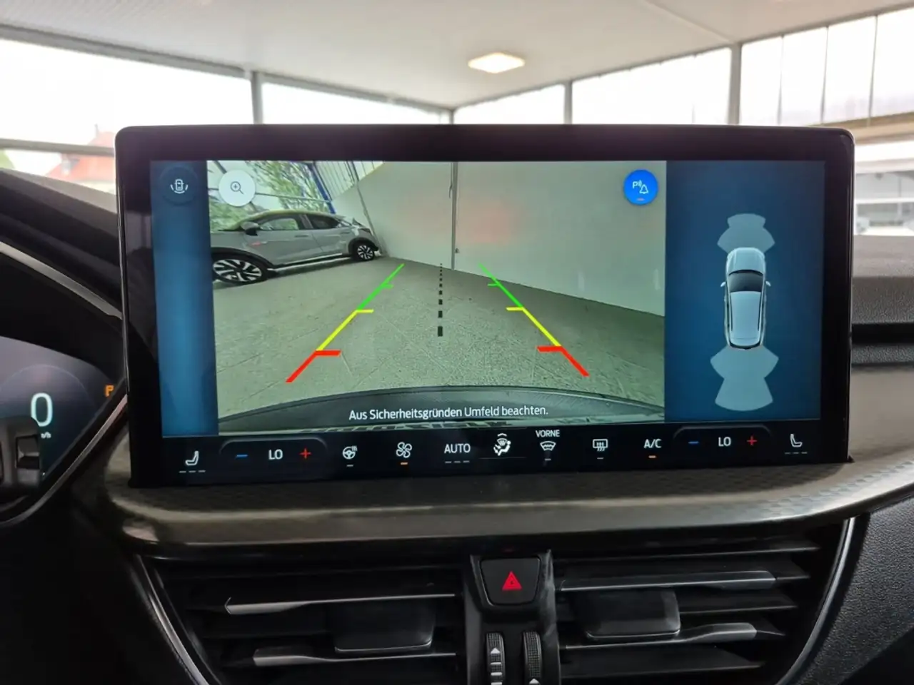 Ford Kuga Titanium 1.5 EcoBoost EU6e Aut. NAVI LED RFK — Galería del vehículo 15