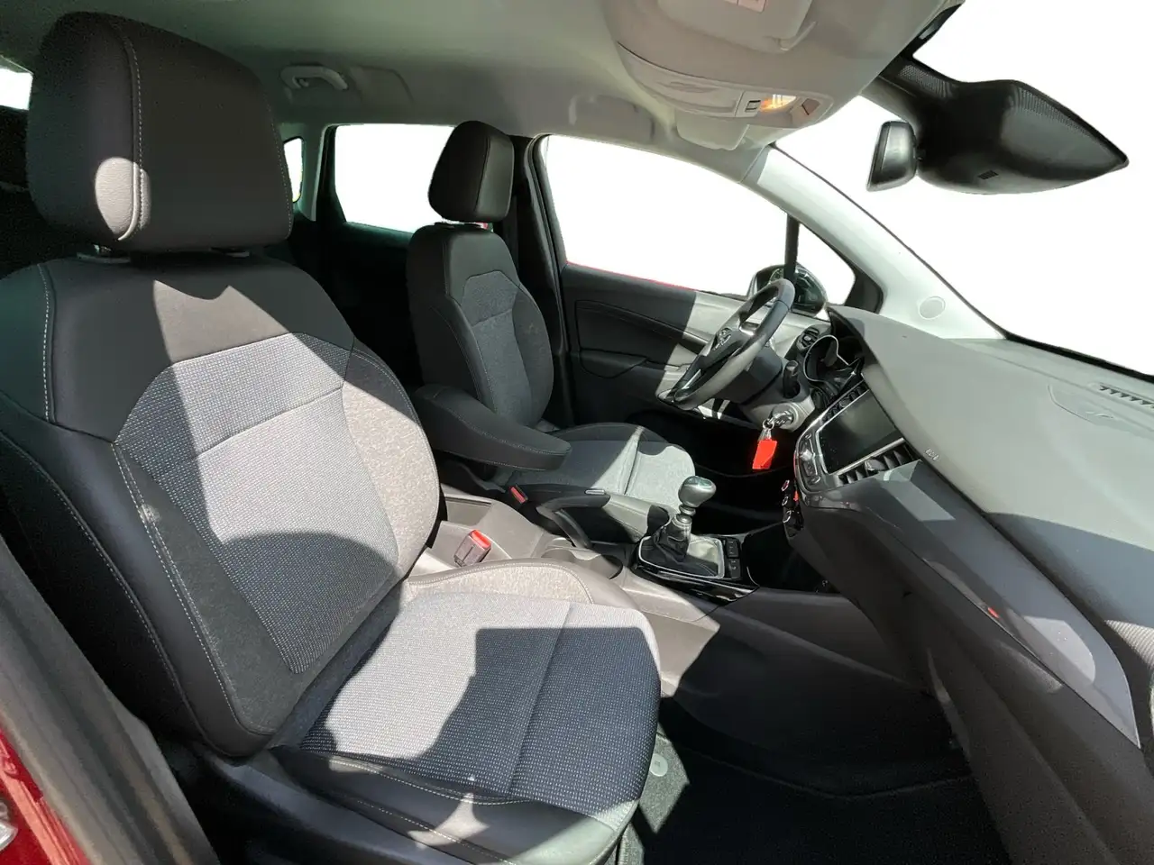 Opel Crossland 1.2 Elegance Paket Navi, Rückfahrkamera — Vehicle gallery 17