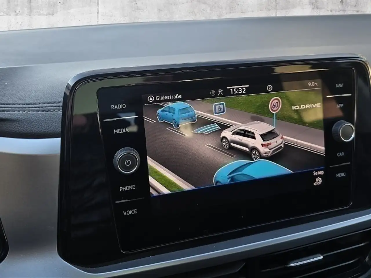 Volkswagen T-Roc TSI DSG*PDC*NAVIGATION*LED*DAB* — معرض صور السيارة 7